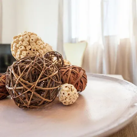 Iriana's In Center شقة *