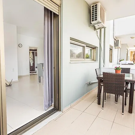 Iriana's In Center *