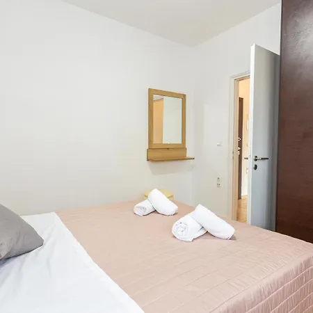 Iriana's In Center Appartement *